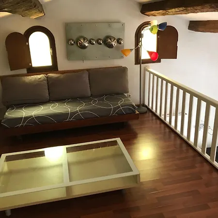 89 Le Grand Pin Apartment