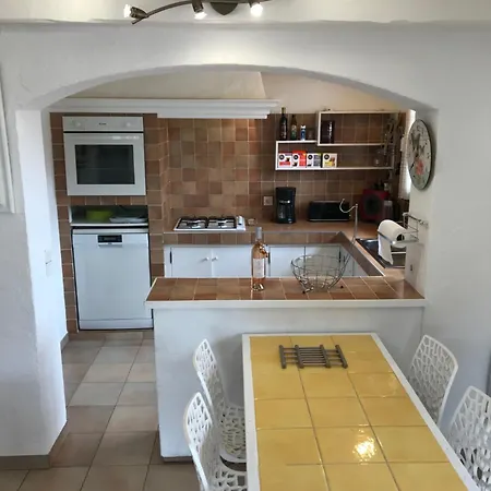 89 Le Grand Pin Apartment *