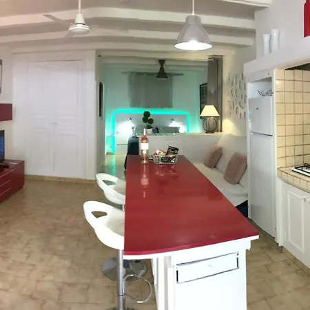 89 Le Grand Pin Apartment *
