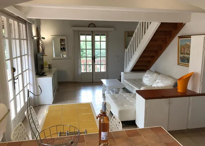 89 Le Grand Pin Σαιντ-Μαξίμ